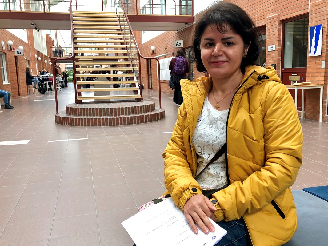 Ayna Avdolahi from Iran at Campus Falun on the first day of the course package in English for Academic Purposes.