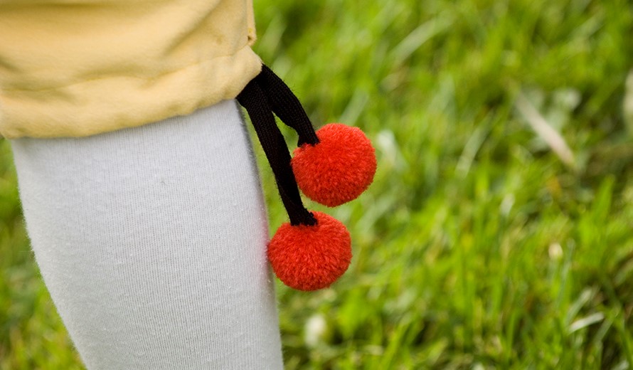 Knee tassels on a man's traditional Dalarna folk costume