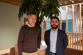 Erik Lundberg och Ali Abdelzadeh på Campus Borlänge