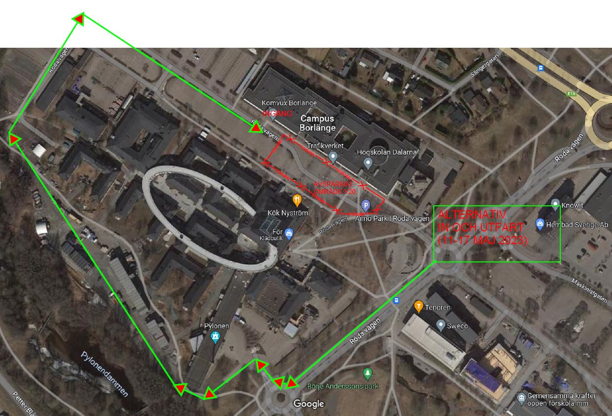 Vy över kartbild med gröna och röda markeringar för hur bilarna ska åka. 