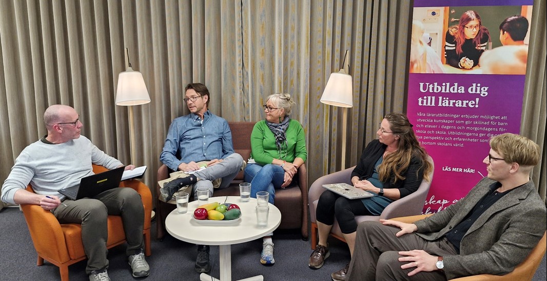 Panelen med deltagarna Mattias Gradén, Mats Tegmark, Sofia Gille, Anette Bagger och Gustav Borsgård 