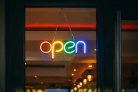 Neonskylt Open