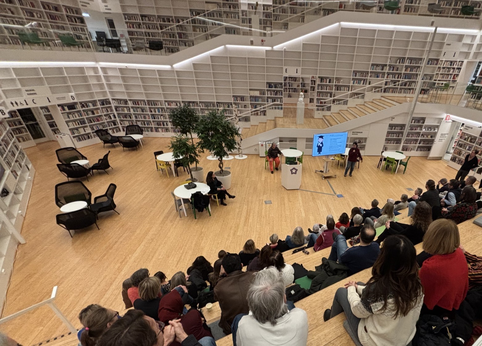 20-&aring;rs jublieum firades p&aring; Campus Falun i biblioteket