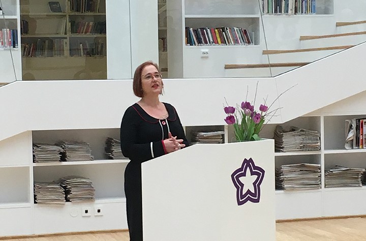 Vice-Chancellor Marita Hilliges