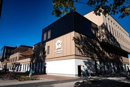  En bild på campus borlänges fasad.